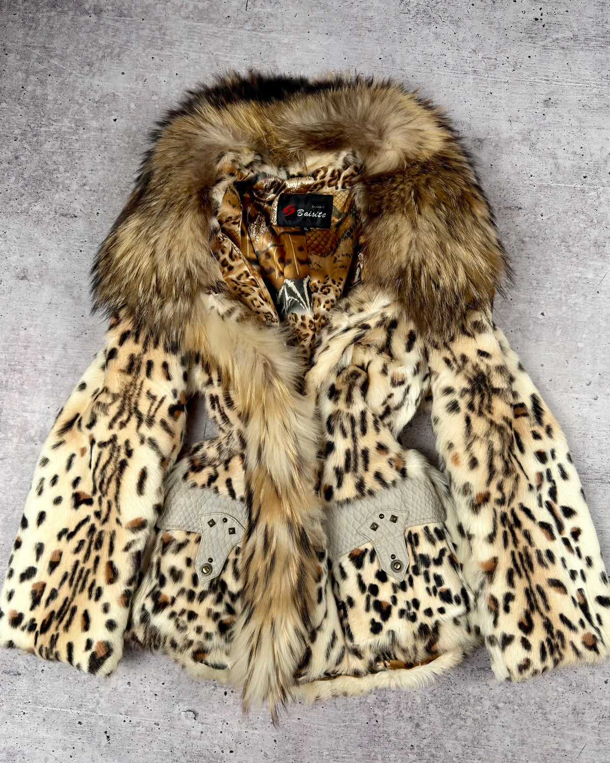 Vintage Fur Jacket — S/M