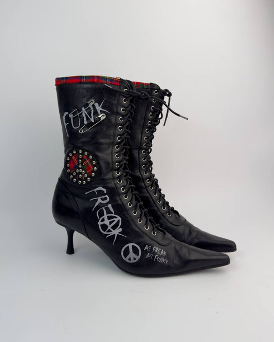 Vintage Punk Lace Up Boots — 39