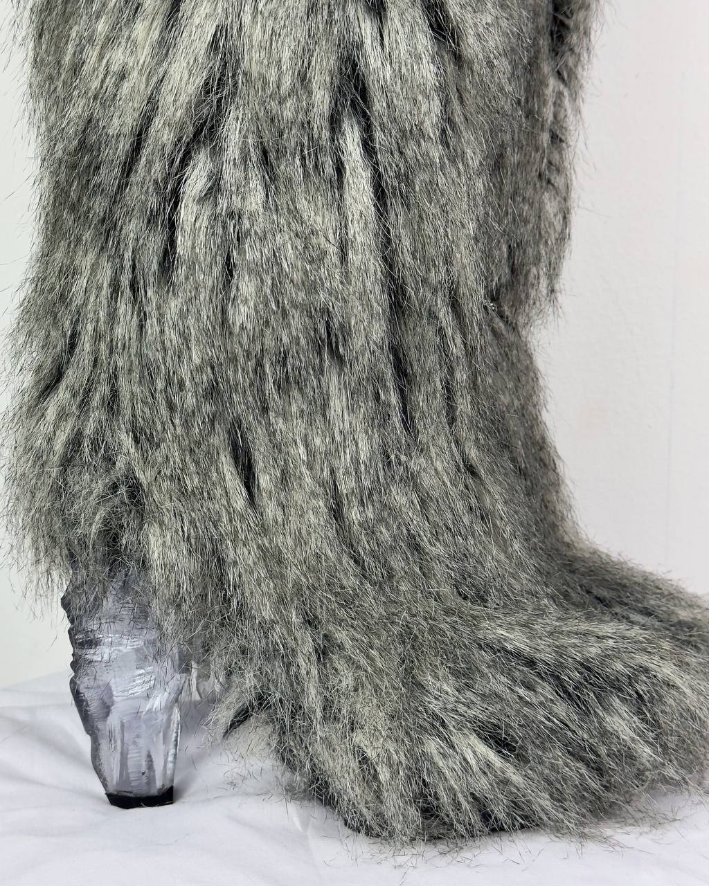 Chanel Fall 2010 Runway Faux Fur Fantasy Yeti Boots Icicle Heels 38С
