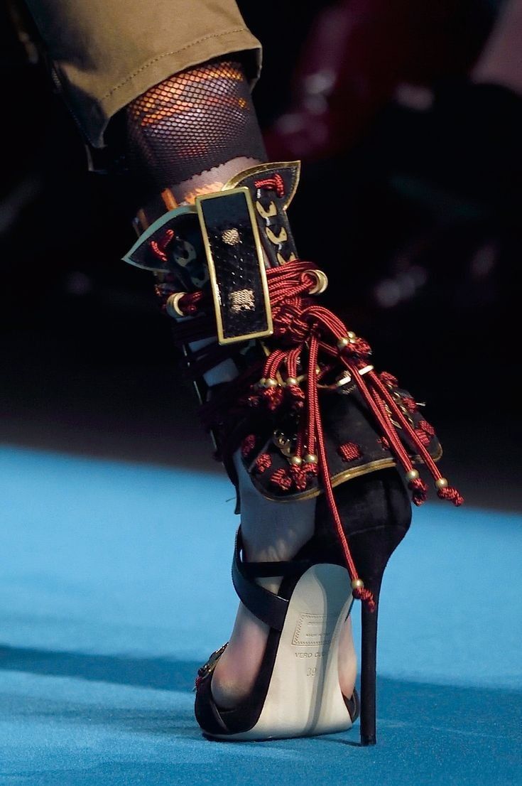 Dsquared2 F/W 2016 Samurai Heels — 37.5/38.5