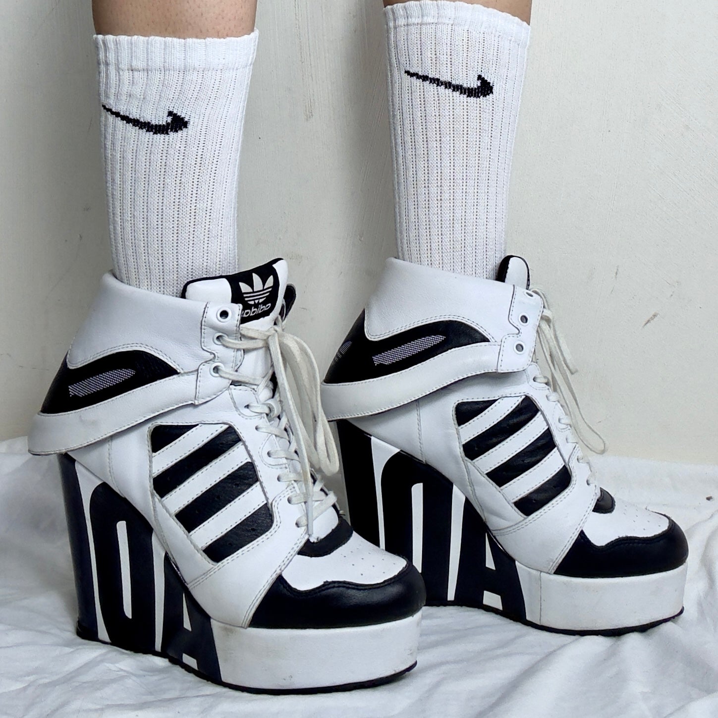 Adidas Jeremy Scott Rare Wedge Sneaker Heels - Streetball Platform 39/ darina`s garms Adidas Jeremy Scott Rare Wedge Sneaker Heels - Streetball Platform 39/ darina`s garms
