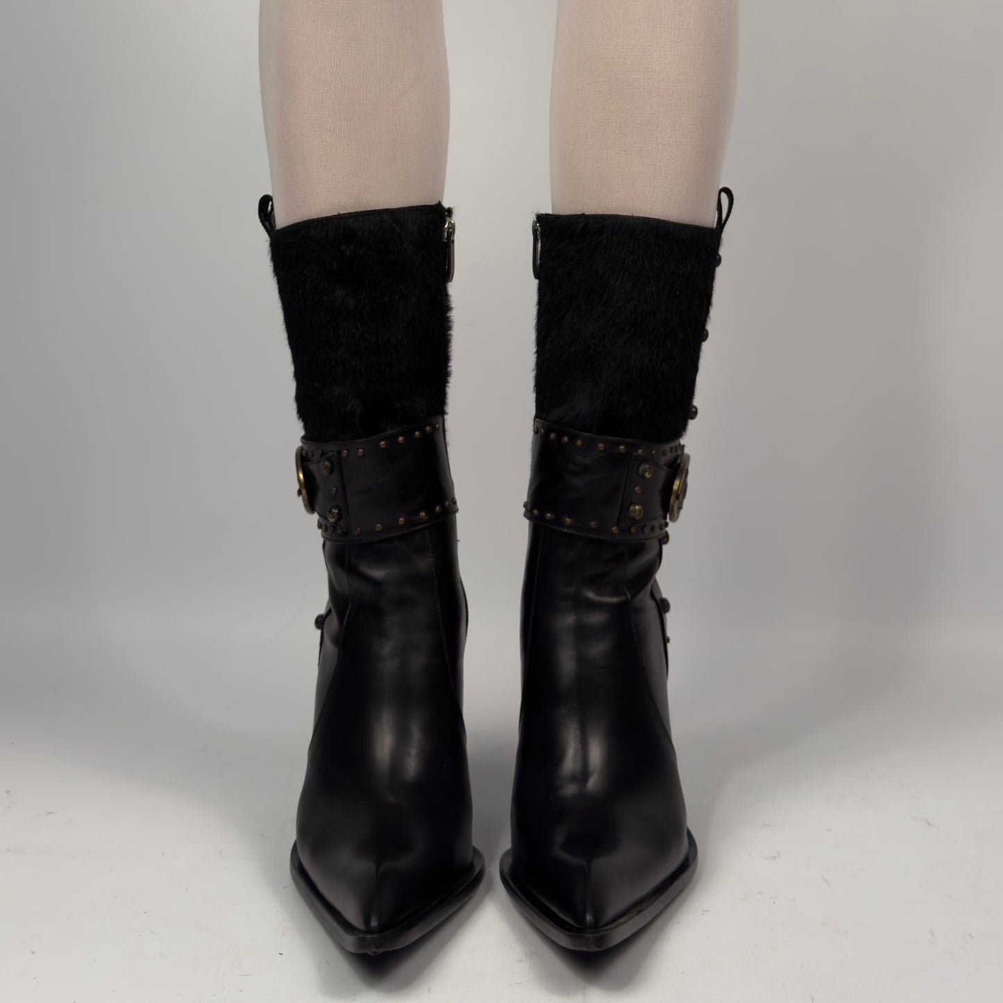 Vintage Leather Boots — 40