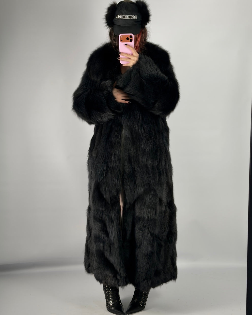 Vintage Fox Fur Lightweight Fluffy Coat — S/XL