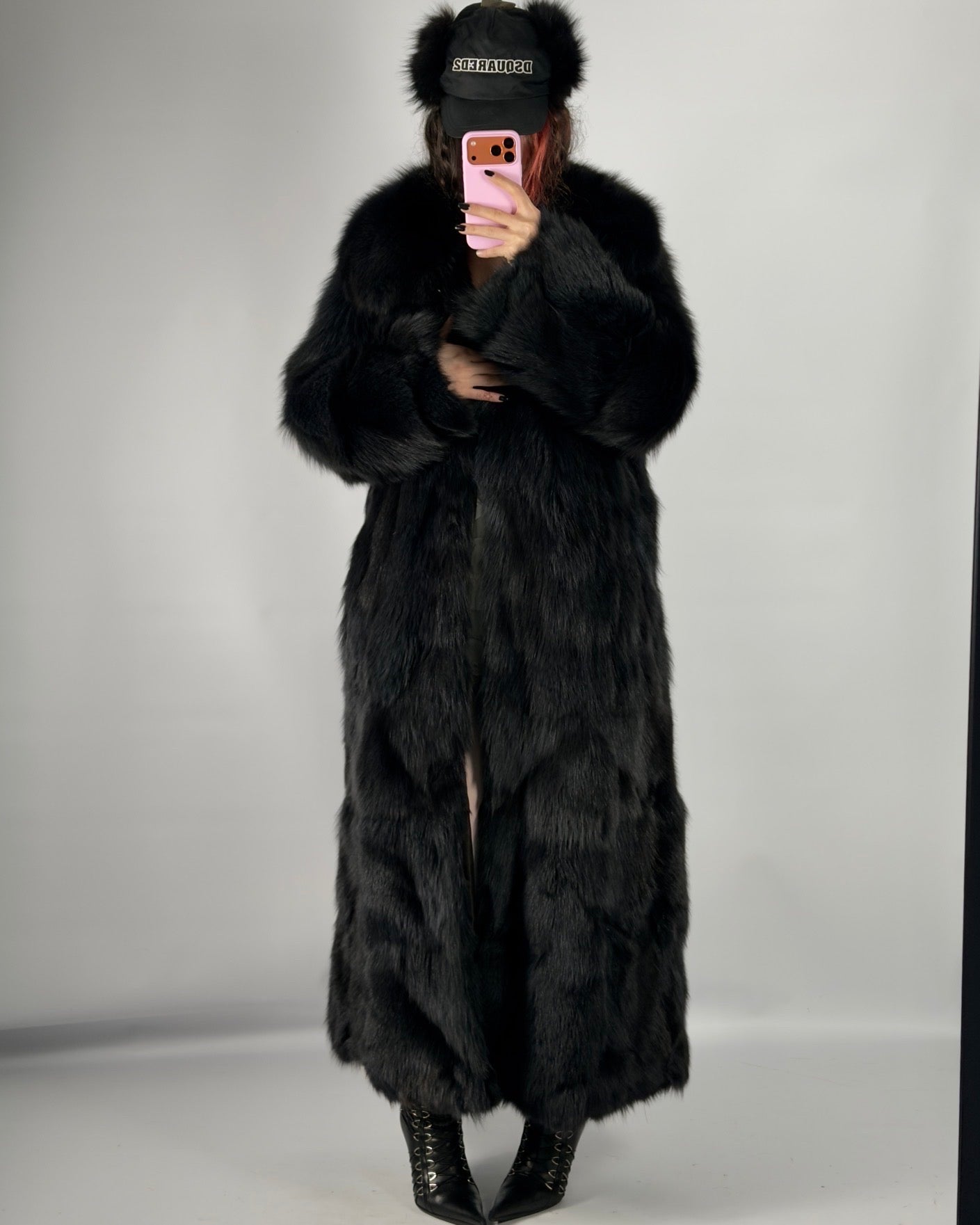 Vintage Fox Fur Lightweight Fluffy Coat — S/XL