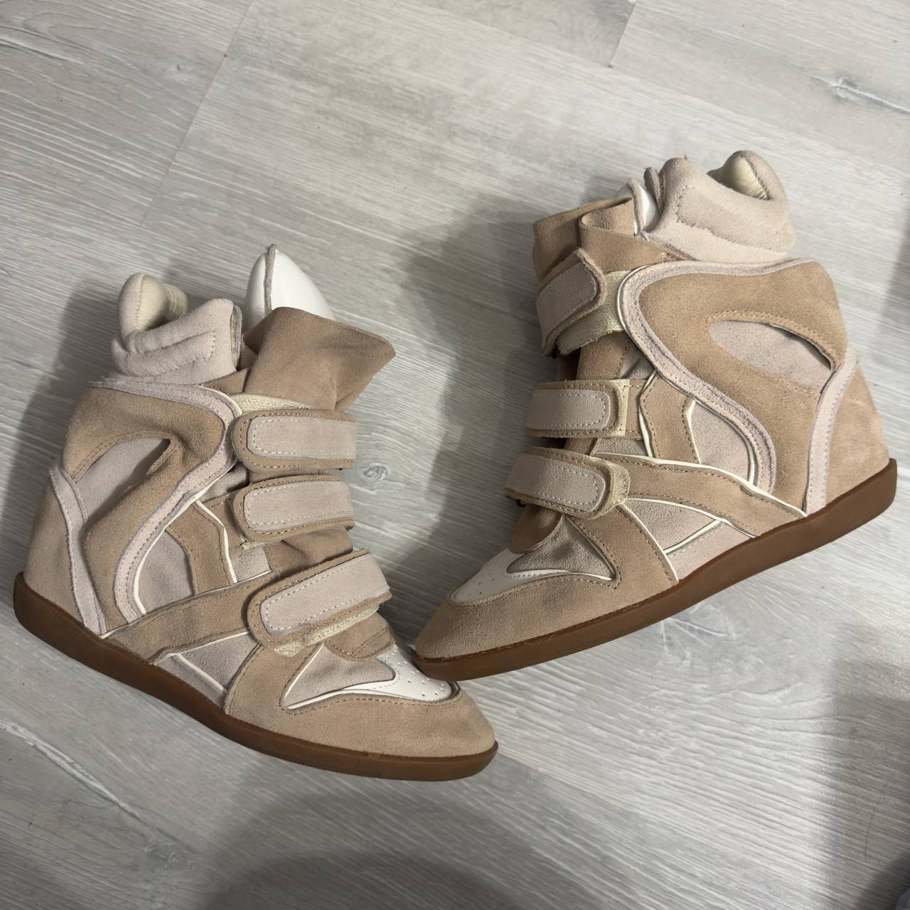 Vintage Wedge Sneakers 38/39