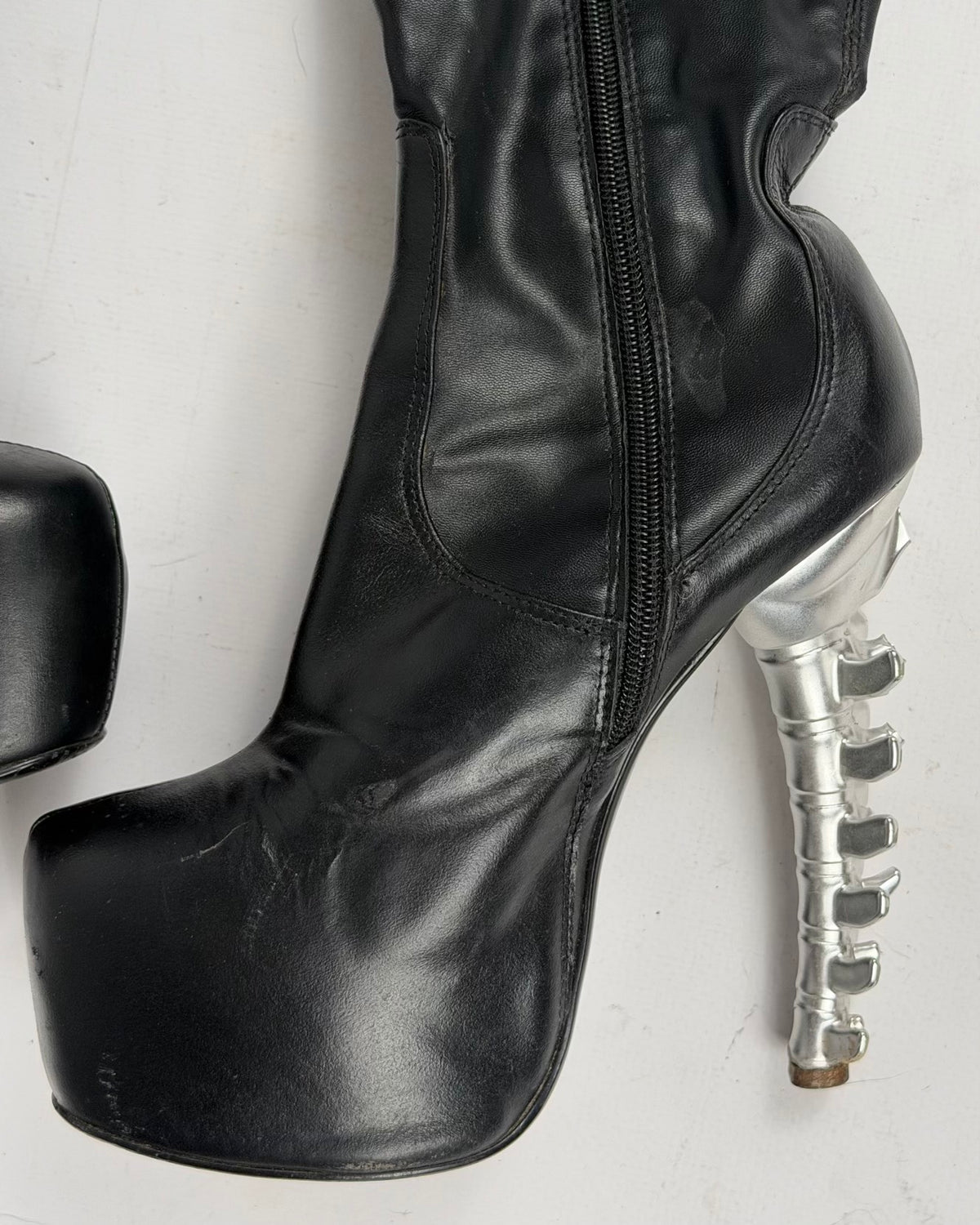 GML Over The Knee Spine Heel Boots — 37