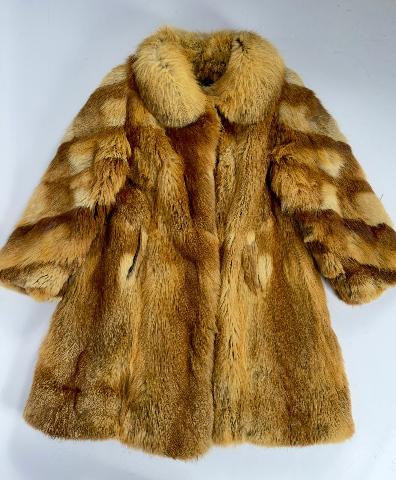Vintage Fox Fur Coat — M/L