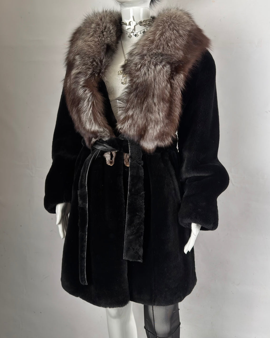 Vintage Fur Coat — M/XL
