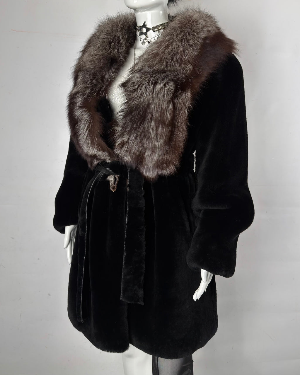 Vintage Fur Coat — M/XL